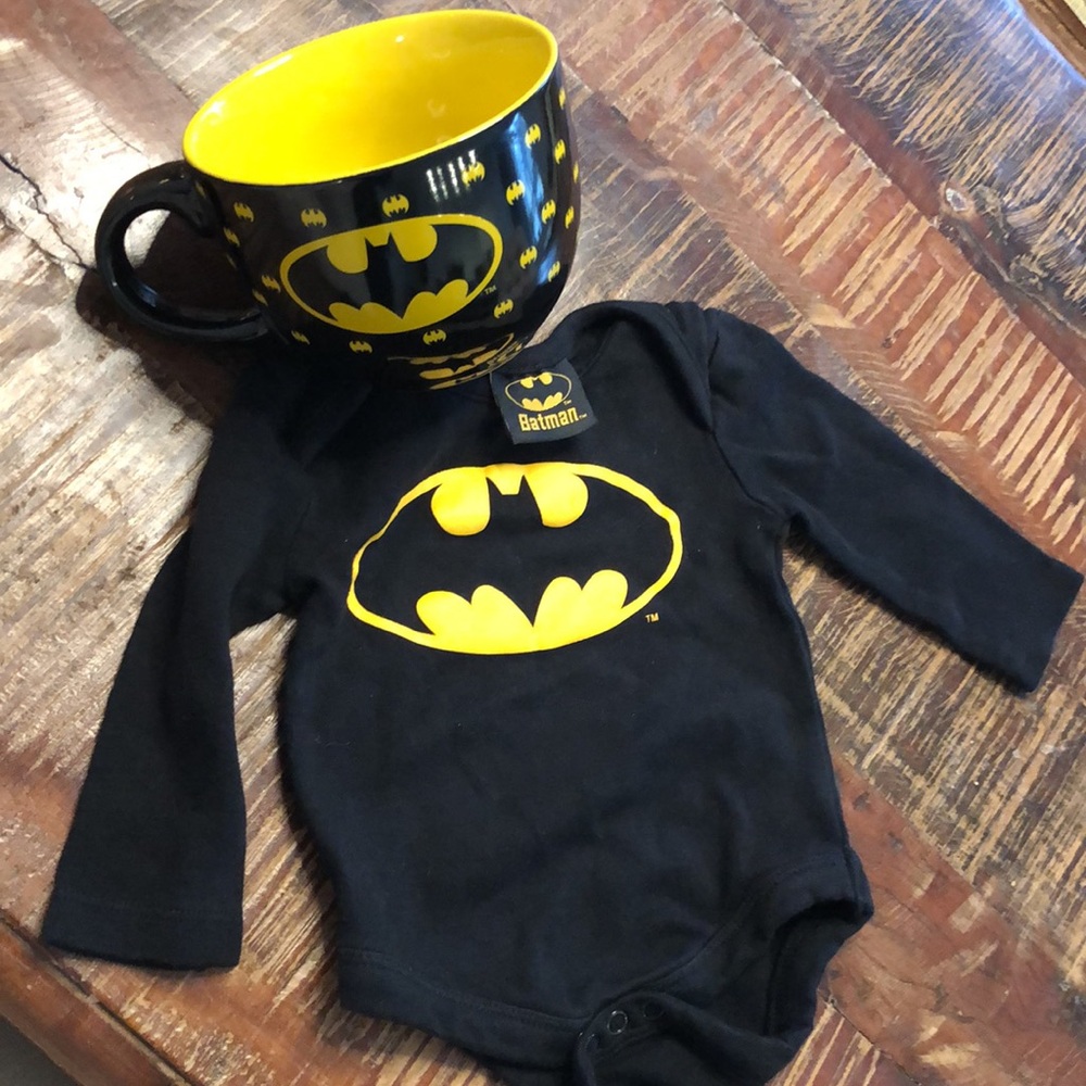 Batman  onesie long sleeve T with matching soup mug